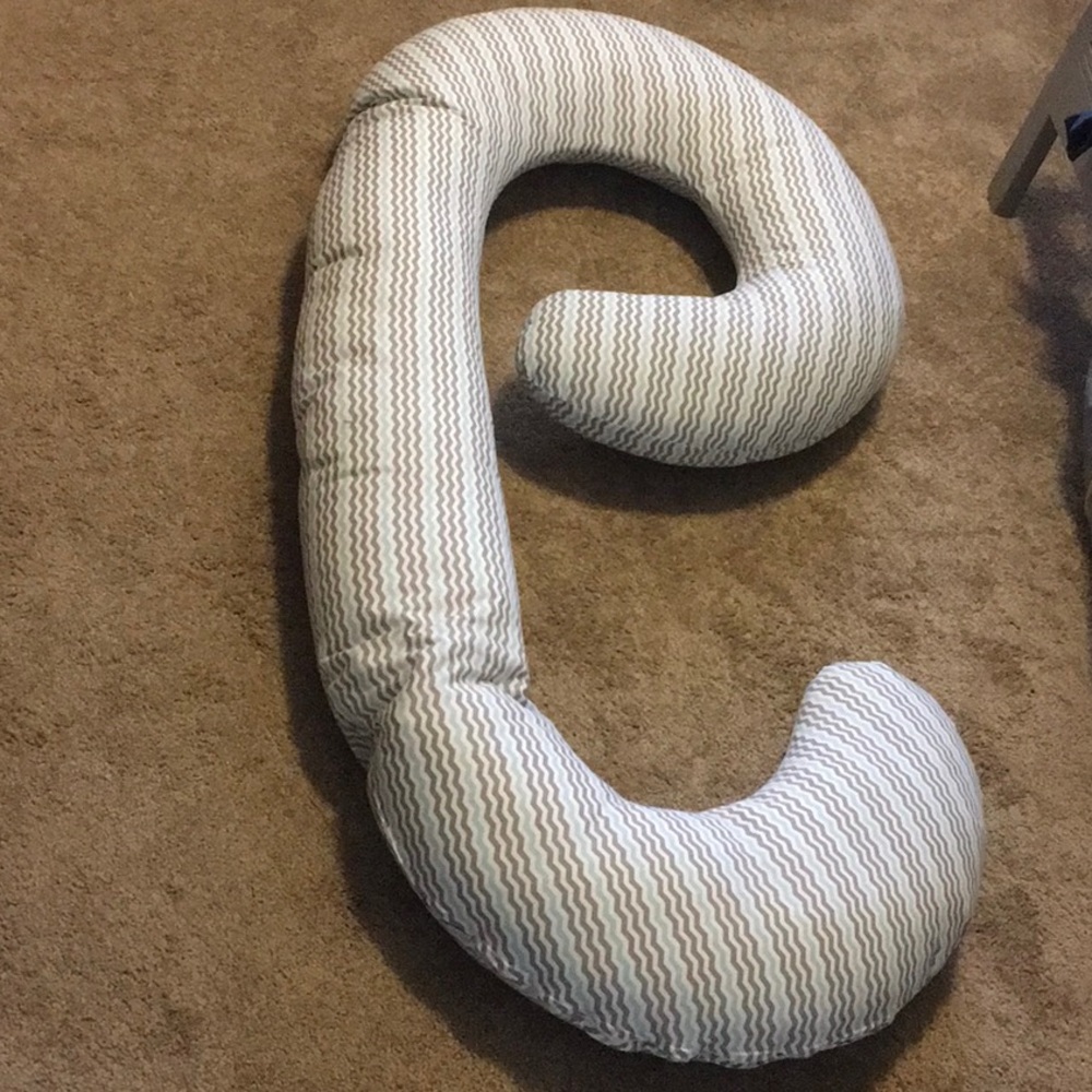 Maternity pillow